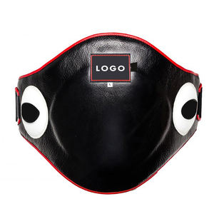 Protège-ventre de boxe en cuir noir et rouge, couleur personnalisée, absorbant les chocs, léger, pour l'entraînement de boxe, fabriqué au Pakistan, meilleur fournisseur - Product Image 1