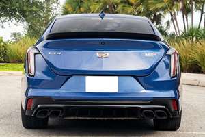 Sedán Deportivo Turbo AWD Serie 7 2024, Bajo Kilometraje, Automático, Asientos de Cuero, Volante a la Izquierda, Techo Panorámico Oscuro, R18 - Product Image 2