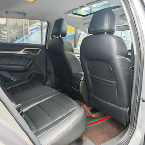 Hatchback Compacto Usado 2024, Motor de Gasolina Turboalimentado de 1.5 T, Totalmente Equipado - Product Image 5