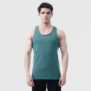 Camiseta sin mangas de compresión personalizada para gimnasio y Fitness para hombre, la última camiseta transpirable con estampado de logotipo de culturismo fabricada con tela personalizada - Product Image 3