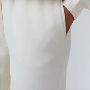 .ชุดวอร์มน้ำหนักเบาสำหรับผู้หญิงชุดกีฬาแบบลำลองสวมใส่สบายสำหรับออกกำลังกายวิ่งและกลางแจ้งทุกวัน - Product Image 4