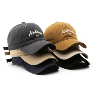 Casquette de golf imperméable pour homme à visière plate, 6 panneaux, avec logo en caoutchouc personnalisé, perforations découpées au laser, casquette de baseball imprimée Performance Dad Hat - Product Image 4