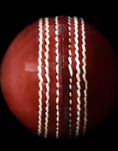 Balle de cricket dure en cuir professionnel de qualité supérieure cousue à la main durable et durable pour le match et l'entraînement - Product Image 6