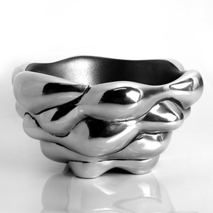 Bol décoratif enroulé en aluminium Bol à fruits en métal spirale torsadée | Centre de table moderne en aluminium fabriqué à la main - Product Image 1