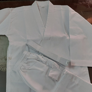 ชุดเสื้อผ้าออกกำลังกายสำหรับเด็ก,ชุดคาราเต้ผ้าฝ้าย100สีขาวกำหนดได้ตามต้องการ - Product Image 2