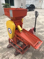 Machine à décortiquer les grains de café en acier inoxydable à moteur, taux de pelage élevé, capacité de 800 kg/h, haute productivité, garantie de 2 ans
