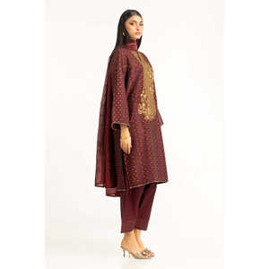 ชุดสูท 3 ชิ้น IUSTKSD-910 ผ้าซาตินแจ็คการ์ดปักลายพรีเมียม พร้อมรายละเอียดสุดหรู - Product Image 5