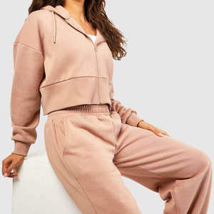 Conjunto deportivo de dos piezas para mujer, de alta calidad, 100% algodón, tejido técnico tipo felpa, sudadera con capucha corta y pantalones. - Product Image 5