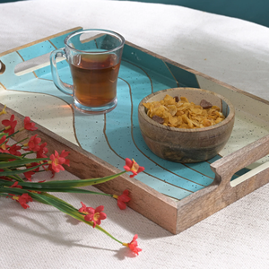 Plateau de service en bois de manguier imprimé rectangulaire attrayant en laiton AK avec poignée multicolore pour décor de cuisine/décor de table - Product Image 4