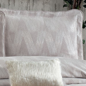 Ensemble de couvre-lit Guzide CAPRICE 4 pièces, couleur pierre, 100% chenille, taille king, pour usage domestique, provenant de Turquie - Product Image 3