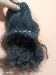 Fournisseur d'extensions de faisceaux de cheveux humains vierges non transformés en gros naturel vague de corps noir doux et soyeux temple indien - Product Image 6