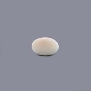 Cortina de Ágata de Coral Sintético Blanco de 16.93 Quilates, Pulida y de 6mm de Alto - Product Image 2