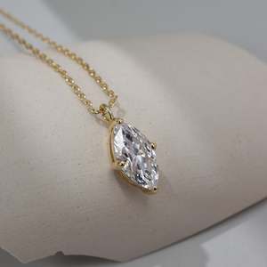 Marquise Cut Moissanite Solitaire Pendentif Collier En Argent Sterling 925 Plaqué Or 14K Dainty Superposition Bijoux Cadeau Pour Elle - Product Image 4