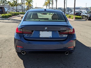 Limpio seminuevo 2023 Serie 3 330i - Product Image 5