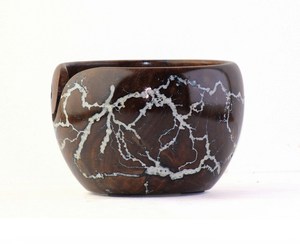 Bol à laine en bois, figurine Lichtenberg en résine, diamètre 7x4, cadeau personnalisé pour les tricoteuses, bol à laine en bois - Product Image 5