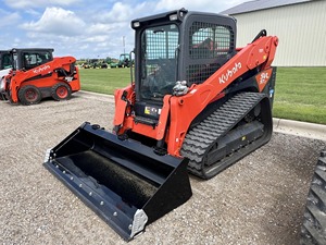 รถตักล้อยางขนาดเล็ก Kubota SVL97-2 ปี 2021 มือสอง พร้อมปั๊มไฮดรอลิก KYB รับน้ำหนักได้ 2 ตัน ใช้งานน้อย สภาพดีเยี่ยม - Product Image 5