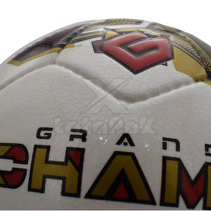 Ballons de football/soccer personnalisés fabriqués au Pakistan avec logo, ballon de football léger de la meilleure qualité - Product Image 4