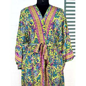 Kimono en soie style bohème chic pour femme, 1 pièce, robe de plage avec motif Paisley bleu et floral, cadeau de luxe pour anniversaire - Product Image 2