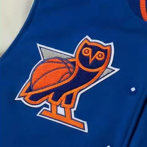 Veste de baseball légère en laine avec logo personnalisé de haute qualité Veste universitaire à capuche pour hommes Veste de fabricant unique économiquement vendue en gros - Product Image 5