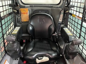 Used 4 Ton Rated Bobcat T870 Skid Steer Loader Tracked Compact Track Front Wheel Loader Mini Crawler Loader Available In Germany - Product Image 3