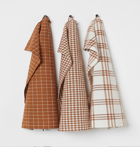 Ensemble de serviettes en coton pliées, jaune moutarde, unies et imprimées, disponible à prix de gros. - Product Image 6