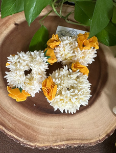 Brazalete Tradicional Indio Amarillo para Decoración del Cabello, Accesorios para Novias, Día de la Madre, Bodas, Sangeet, Tela Ligera - Product Image 5