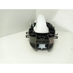 มือจับด้านนอกด้านหน้าขวาของฟอร์ด พูม่า รุ่น 2126416 B7JA/B (19>) - Product Image 3