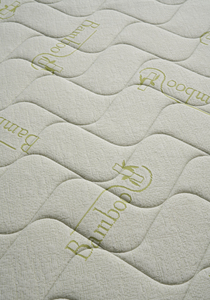 Materasso EVERGREENWEB Singolo, Matrimoniale, King Size in Fibra di Bambù con Cuscino Incluso, Prodotto in Italia, in Schiuma Idrorepellente, Altezza 20 cm - Product Image 3