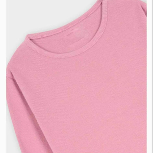 Sweat-shirt à col rond de haute qualité pour femmes Logo personnalisé et conceptions Style décontracté pour la détente et le confort Options de taille plus - Product Image 3