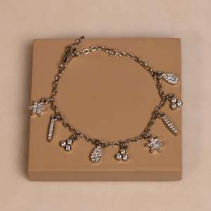 สร้อยข้อมือเงินแท้ 925 ประดับจี้สวยงาม - Product Image 1