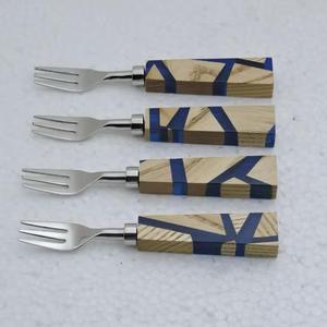 ชุดเครื่องใช้บนโต๊ะอาหารแบบแบนด้ามแตรทำจากสเตนเลสสตีลและธรรมชาติชุดช้อนส้อมมีดโลหะ - Product Image 4