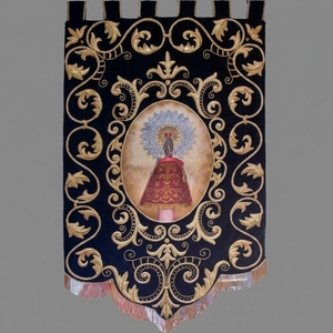 Bannière liturgique de luxe en velours, personnalisée, brodée à la main avec du fil doré, drapeau religieux catholique pour l'église avec franges - Product Image 1