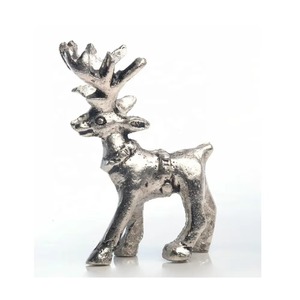 Objet de table sculptural à visage de cerf élégant Accent de luxe unique pour les intérieurs modernes Espaces de bureau et affichage inspiré des bois - Product Image 2