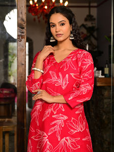 Women Red Leaf Print Cotton Salwar Kameez Ethnic Party Summer V Neck <b>Three</b> <b>Quarter</b> Sleeve Calf Length Quick Dry Regular Fit Set - Product Image 4