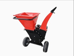 Mini máquina astilladora de madera hidráulica eficiente, astilladora de cepillos de jardín y trituradora de ramas de árboles con componente de motor central - Product Image 3