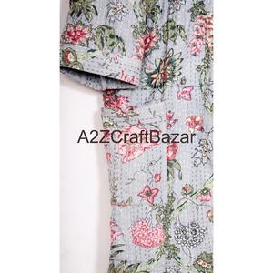 Hermoso Kimono Estilo Bata para Mujer, Hecho a Mano con Patchwork, 100% Algodón, Acolchado Kantha, Bordado Floral Corto, Multicolor, Informal - Product Image 2