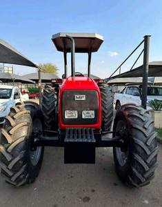 Tractor Agrícola 4x4 con Cabina, Neumáticos Grandes para Trabajo en Campo - Product Image 4