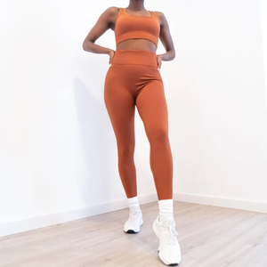 Trending 2025 Yoga Suit Women Set Custom Gym Wear Venta al por mayor Seamless Activewear Supply - Product Image 1