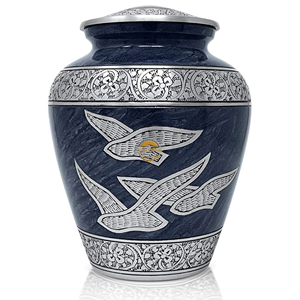 โกศเผาศพหรูหราสำหรับมนุษย์และสัตว์เลี้ยงขี้เถ้า: รักชาติ, จักรวาล, สีชมพู, สีฟ้าคราม, นกพิราบปลอดภัย & อนุสรณ์โดย ayaans - Product Image 4