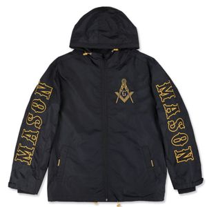 Chaqueta cortavientos Mason negra unisex de poliéster con logotipo bordado en la parte delantera y trasera, chaqueta de ropa universitaria ligera resistente al agua - Product Image 1