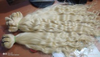 Tissage de cheveux 613 Blond indien de bonne qualité. Extension de cheveux blonds sans perte de brillance. Fermetures blondes et frontales