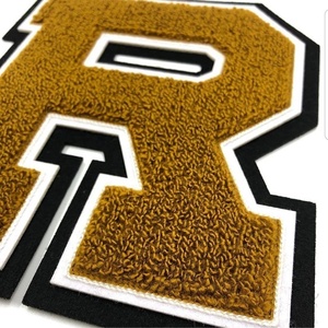 Serviette personnalisée en gros patchs en chenille vêtements brodés colorés Logo personnalisé brodé de haute qualité - Product Image 1