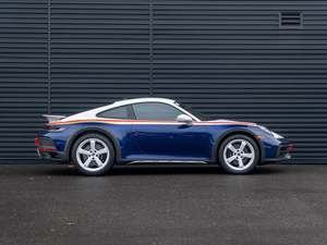 Encantador Porsche 911 Dakar Coupé 2024, Tracción en las Cuatro Ruedas, Turbo, Automático, Usado, Rines de Aleación, Asientos de Cuero, Paquete de Potencia, Sistema de Navegación - Product Image 4