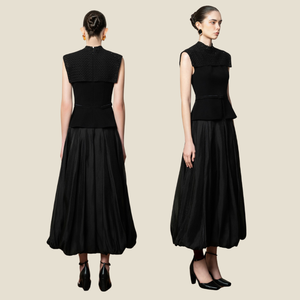 Diseñado para mujeres sofisticadas falda Lyly Midi en cupro con motivo de hoja ofrece un estilo moderno pero atemporal - Product Image 1