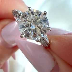 Anillo de diamantes de moissanita de alta calidad personalizado al por mayor | Anillo de solitario de moissanita de corte redondo elegante anillo de oro de 10K/14K/18K - Product Image 2