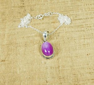 Colgante de Piedra Lunar Rosa Arcoíris Hecho a Mano, Joyería Ovalada de Plata de Ley para Mujer - Product Image 3
