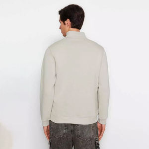 Coton/Polyester hommes col haut sweat-shirt en éponge française uni quart de fermeture éclair conception Logo personnalisé pour l'hiver Services OEM disponibles - Product Image 3