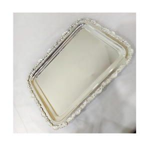 Plateaux de stockage des aliments décoratifs modernes avec logo personnalisé disponibles plateau de service en bambou écologique de couleur marron de luxe à l'extérieur - Product Image 4
