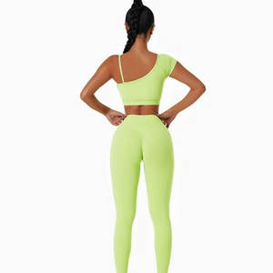 Ensemble de yoga deux pièces pour femmes, taille plus, uni, avec logo sur le devant - Vêtements de sport, soutien-gorge et pantalon - Product Image 3