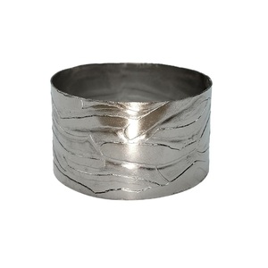 Anneaux de serviette en métal pour table à manger, porte-serviettes en argent fini avec un design horizontal moderne pour la fête de mariage et la décoration intérieure - Product Image 1